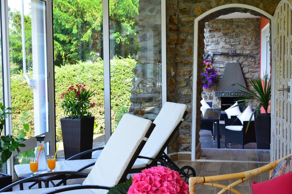 Villa Sonnenhuegel تزفيسل الغرفة الصورة